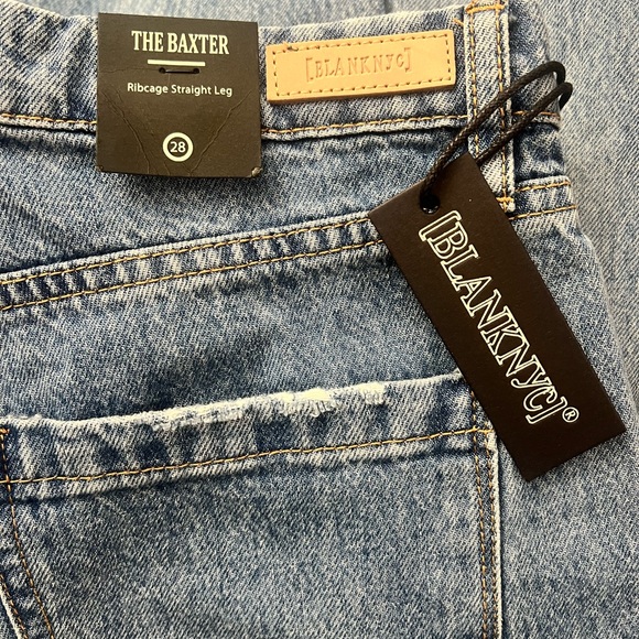BlankNYC women’s The Baxter ribcage straight leg size 28 distressed jeans NWT - Picture 8 of 11